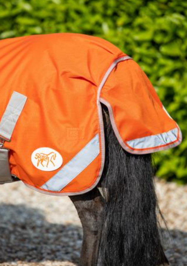 50g Dinky Orange Mini Turnout Rug