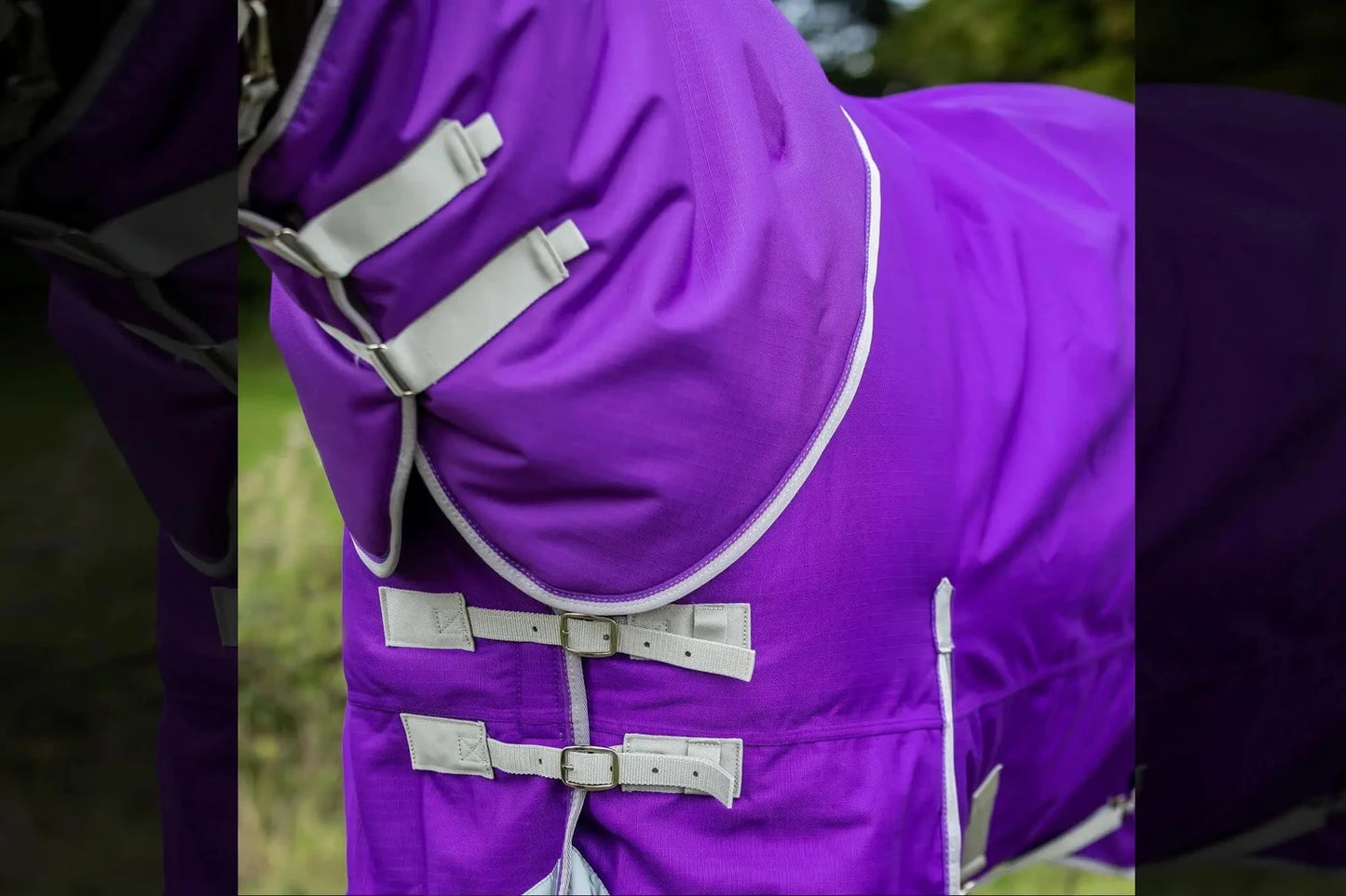 50g Lightweight Horse Turnout Rug with detachable neck - Swish Equestrian Ireland